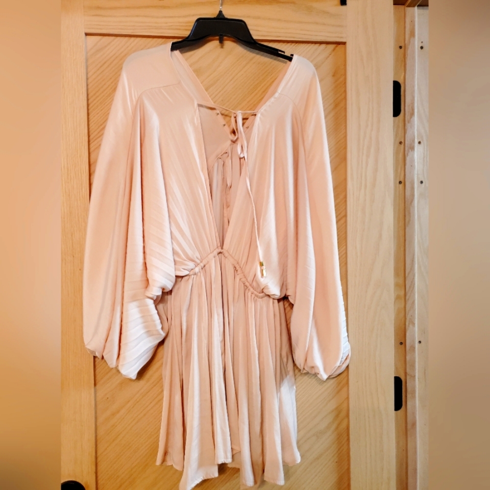 STUNNING Peach Free People low back boho/vintage look dress size S